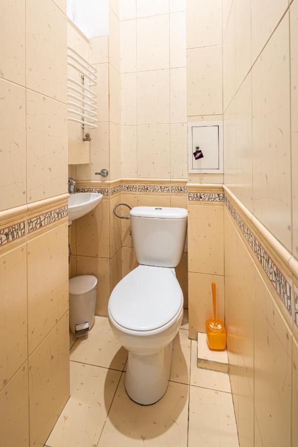 3 Bedrooms Royal Italian Style In An Austrian Building, Parking, Balcony Львов Экстерьер фото